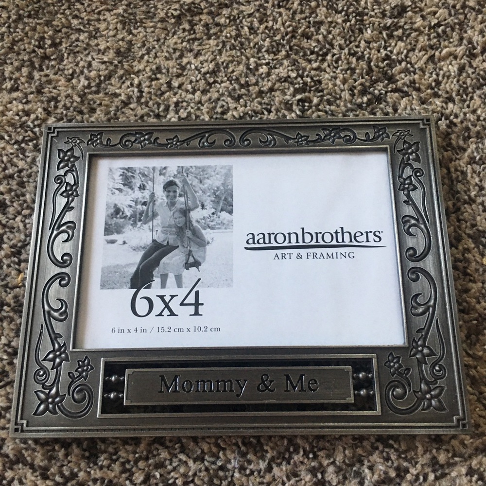 “Mommy and Me”6X4 frame
Perfect for a mother day gift.